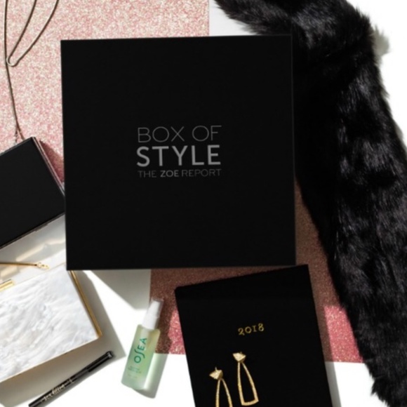 Unreal Fur scarf / stole - Rachel Zoe Box - Picture 2 of 4